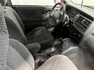 Suzuki Grand-vitara Grand Vitara I (FT/GT/HT) SUV 2.0 16V (J20A) [94kW]  (03-1998/07-2003)= picture 15