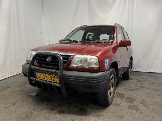 Unfallwagen Suzuki Grand-vitara Grand Vitara I (FT/GT/HT) SUV 2.0 16V (J20A) [94kW]  (03-1998/07-2003)= 2000/12