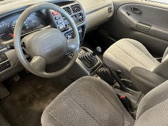 Suzuki Grand-vitara Grand Vitara I (FT/GT/HT) SUV 2.0 16V (J20A) [94kW]  (03-1998/07-2003)= picture 18