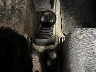 Suzuki Jimny Jimny Hardtop Terreinwagen 1.3i 16V 4x4 (M13A) [60kW]  (02-2001/12-201=
8) picture 22