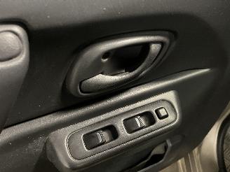 Suzuki Jimny Jimny Hardtop Terreinwagen 1.3i 16V 4x4 (M13A) [60kW]  (02-2001/12-201=
8) picture 18