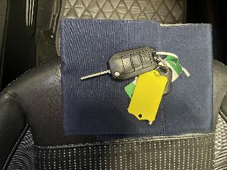 Peugeot 2008 2008 (CU) MPV 1.2 Vti 12V PureTech 82 (EB2F(HMZ)) [60kW]  (03-2013/12-=
2018) picture 23