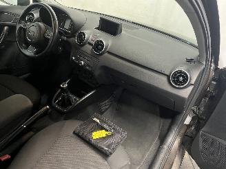 Audi A1 A1 (8X1/8XK) Hatchback 3-drs 1.2 TFSI (CBZA) [63kW]  (05-2010/04-2015)= picture 15