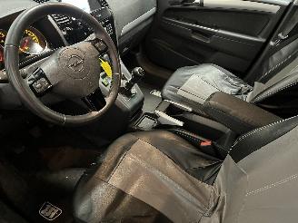 Opel Zafira Zafira (M75) MPV 1.8 16V Ecotec (Z18XER(Euro 4)) [103kW]  (07-2005/04-=
2015) picture 12