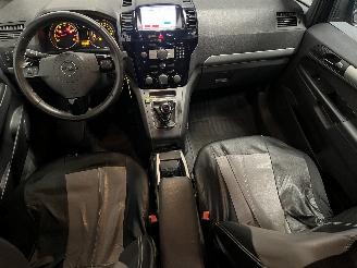 Opel Zafira Zafira (M75) MPV 1.8 16V Ecotec (Z18XER(Euro 4)) [103kW]  (07-2005/04-=
2015) picture 11