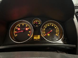 Opel Zafira Zafira (M75) MPV 1.8 16V Ecotec (Z18XER(Euro 4)) [103kW]  (07-2005/04-=
2015) picture 20