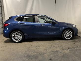 BMW 1-serie 1 serie (F40) Hatchback 120i 2.0 TwinPower 16V (B48-A20F) [131kW]  (11=
-2020/...) picture 7