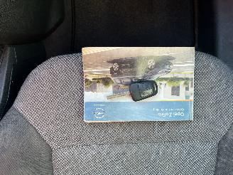 Opel Zafira Zafira (M75) MPV 1.6 16V (A16XER(Euro 5)) [85kW]  (01-2008/04-2015) picture 18