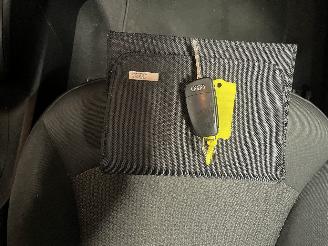 Audi A1 A1 (8X1/8XK) Hatchback 3-drs 1.2 TFSI (CBZA) [63kW]  (05-2010/04-2015)= picture 28