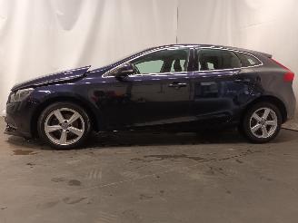 Volvo V-40 V40 (MV) Hatchback 5-drs 2.0 D2 16V (D4204T8(Euro 6b)) [88kW]  (02-201=
5/08-2019) picture 4