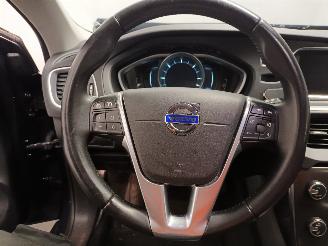 Volvo V-40 V40 (MV) Hatchback 5-drs 2.0 D2 16V (D4204T8(Euro 6b)) [88kW]  (02-201=
5/08-2019) picture 14