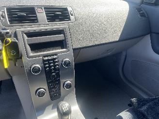 Volvo C-30 C30 (EK/MK) Hatchback 3-drs 1.6 D 16V (D4164T) [80kW]  (10-2006/12-201=
2) picture 13