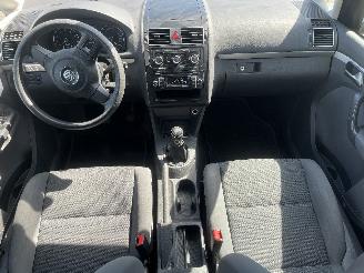 Volkswagen Touran Touran (1T3) MPV 1.2 TSI (CBZB) [77kW]  (05-2010/08-2015) picture 14