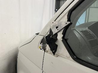 Volkswagen Transporter Transporter T5 Van 2.0 TDI DRF (CAAC(Euro 5)) [103kW]  (09-2009/08-201=
5) picture 10