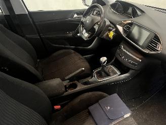 Peugeot 308 308 SW (L4/L9/LC/LJ/LR) Combi 5-drs 1.6 BlueHDi 120 (DV6FC(BHZ)) [88kW=
]  (03-2014/12-2021) picture 10