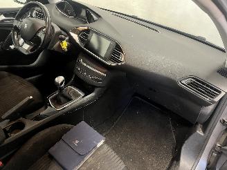 Peugeot 308 308 SW (L4/L9/LC/LJ/LR) Combi 5-drs 1.6 BlueHDi 120 (DV6FC(BHZ)) [88kW=
]  (03-2014/12-2021) picture 9