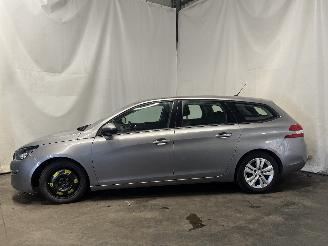 Peugeot 308 308 SW (L4/L9/LC/LJ/LR) Combi 5-drs 1.6 BlueHDi 120 (DV6FC(BHZ)) [88kW=
]  (03-2014/12-2021) picture 4