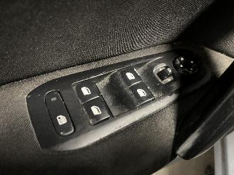 Peugeot 308 308 SW (L4/L9/LC/LJ/LR) Combi 5-drs 1.6 BlueHDi 120 (DV6FC(BHZ)) [88kW=
]  (03-2014/12-2021) picture 14