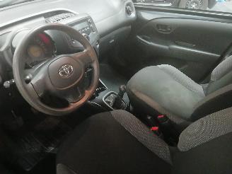 Toyota Aygo Aygo (B40) Hatchback 1.0 12V VVT-i (1KR-FE) [51kW]  (05-2014/06-2018) picture 12