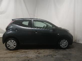 Toyota Aygo Aygo (B40) Hatchback 1.0 12V VVT-i (1KR-FE) [51kW]  (05-2014/06-2018) picture 7