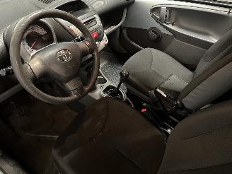 Toyota Aygo Aygo (B10) Hatchback 1.0 12V VVT-i (1KR-FE) [50kW]  (07-2005/05-2014) picture 12