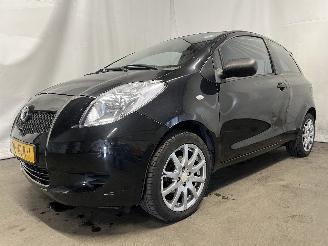 Toyota Yaris Yaris II (P9) Hatchback 1.0 12V VVT-i (1KR-FE) [51kW]  (08-2005/12-201=
1) picture 3