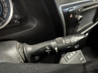 Toyota Auris Auris (E18) Hatchback 5-drs 1.8 16V Hybrid (2ZRFXE) [100kW]  (10-2012/=
03-2019) picture 19