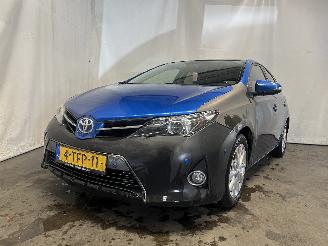 Toyota Auris Auris (E18) Hatchback 5-drs 1.8 16V Hybrid (2ZRFXE) [100kW]  (10-2012/=
03-2019) picture 3