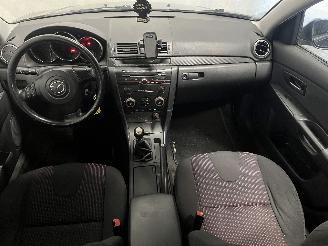 Mazda  3 (BK12) Sedan 1.6i 16V (Z627) [77kW]  (02-2004/06-2009) picture 11