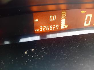 Renault Avantime Avantime (DE0) MPV 3.0 V6 24V (L7X-721) [152kW]  (09-2001/05-2003) picture 2