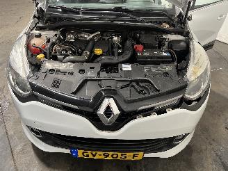 Renault Clio Clio IV Estate/Grandtour (7R) Combi 5-drs 1.5 Energy dCi 90 FAP (K9K-6=
08(K9K-B6)) [66kW]  (11-2012/08-2021) picture 11