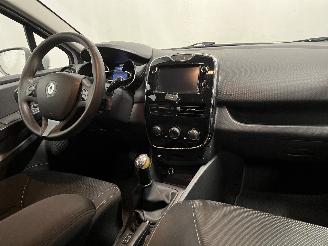 Renault Clio Clio IV Estate/Grandtour (7R) Combi 5-drs 1.5 Energy dCi 90 FAP (K9K-6=
08(K9K-B6)) [66kW]  (11-2012/08-2021) picture 13