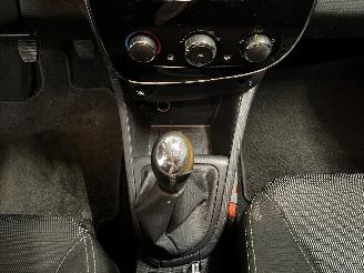 Renault Clio Clio IV Estate/Grandtour (7R) Combi 5-drs 1.5 Energy dCi 90 FAP (K9K-6=
08(K9K-B6)) [66kW]  (11-2012/08-2021) picture 19