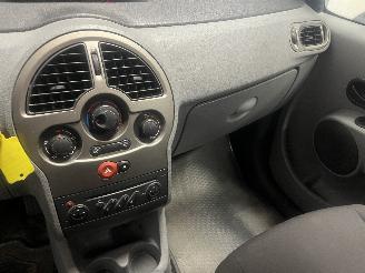 Renault Modus Modus/Grand Modus (JP) MPV 1.2 16V (D4F-740(D4F-D7)) [55kW]  (12-2004/=
12-2012) picture 19