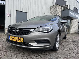 Vaurioauto  passenger cars Opel Astra Astra K Hatchback 5-drs 1.0 Turbo 12V (B10XFT(Euro 6)) [77kW]  (10-201=
5/12-2022) 2017/7
