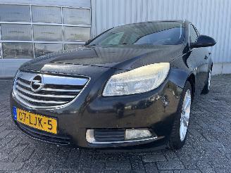 Vaurioauto  passenger cars Opel Insignia Insignia Sports Tourer Combi 2.0 CDTI 16V 130 ecoFLEX (A20DTH(Euro 5))=
 [96kW]  (07-2008/06-2015) 2010/4