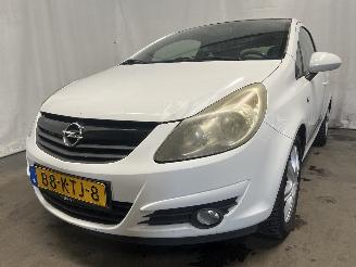 Unfallwagen Opel Corsa Corsa D Hatchback 1.4 16V Twinport (A14XER(Euro 5)) [74kW]  (12-2009/0=
8-2014) 2010/2