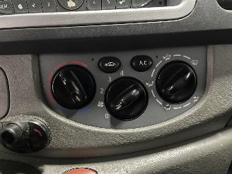 Renault Trafic Trafic New (FL) Van 2.0 dCi 16V 115 (M9R-788) [84kW]  (08-2006/06-2014=
) picture 24