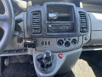 Opel Vivaro Vivaro Van 2.0 CDTI (M9R-788) [84kW]  (08-2006/07-2014) picture 22