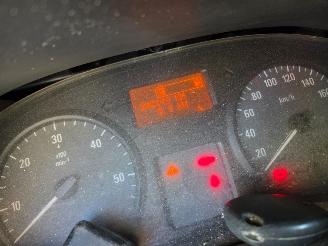 Opel Vivaro Vivaro Van 2.0 CDTI (M9R-788) [84kW]  (08-2006/07-2014) picture 2