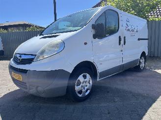 Opel Vivaro Vivaro Van 2.0 CDTI (M9R-788) [84kW]  (08-2006/07-2014) picture 3
