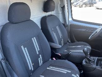 Fiat Fiorino Fiorino (225) Van 1.3 D 16V Multijet (199.B.1000(Euro 5)) [70kW]  (07-=
2009/...) picture 10