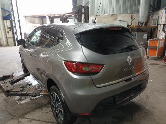 Renault Clio Clio IV (5R) Hatchback 5-drs 0.9 Energy TCE 90 12V (H4B-400(H4B-A4)) [=
66kW]  (11-2012/08-2021) picture 4