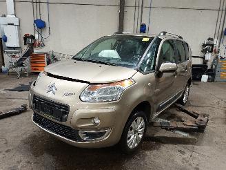 Salvage car Citroën C3 C3 Picasso (SH) MPV 1.6 16V VTI 120 (EP6(5FW)) [88kW]  (02-2009/10-201=
7) 2010/1