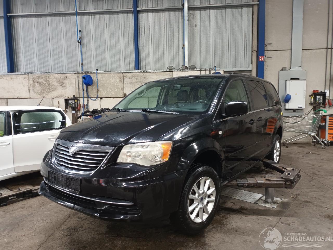 Lancia Voyager Voyager (RT) MPV 2.8 CRD 16V (ENS) [120kW]  (09-2011/12-2014)