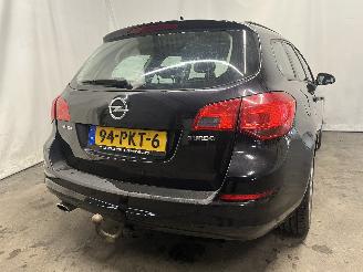 Opel Astra Astra J Sports Tourer (PD8/PE8/PF8) Combi 1.6 Turbo 16V (A16LET(Euro 5=
)) [132kW]  (10-2010/10-2015) picture 6