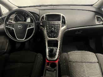 Opel Astra Astra J Sports Tourer (PD8/PE8/PF8) Combi 1.6 Turbo 16V (A16LET(Euro 5=
)) [132kW]  (10-2010/10-2015) picture 12