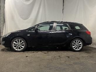 Opel Astra Astra J Sports Tourer (PD8/PE8/PF8) Combi 1.6 Turbo 16V (A16LET(Euro 5=
)) [132kW]  (10-2010/10-2015) picture 4