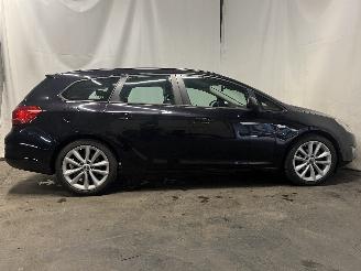 Opel Astra Astra J Sports Tourer (PD8/PE8/PF8) Combi 1.6 Turbo 16V (A16LET(Euro 5=
)) [132kW]  (10-2010/10-2015) picture 8