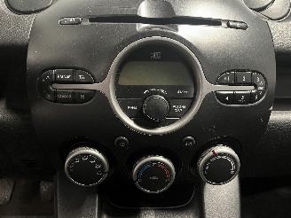 Mazda 2 2 (DE) Hatchback 1.3 16V S-VT High Power (ZJ46) [63kW]  (10-2007/06-20=
15) picture 26